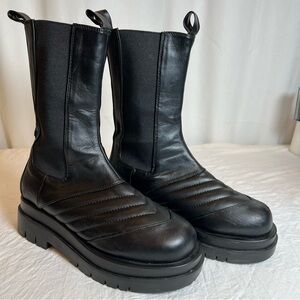 RAID Adalee Women’s sz6 Black Faux- Leather Combat Chunky Boots - Bottega Dupe